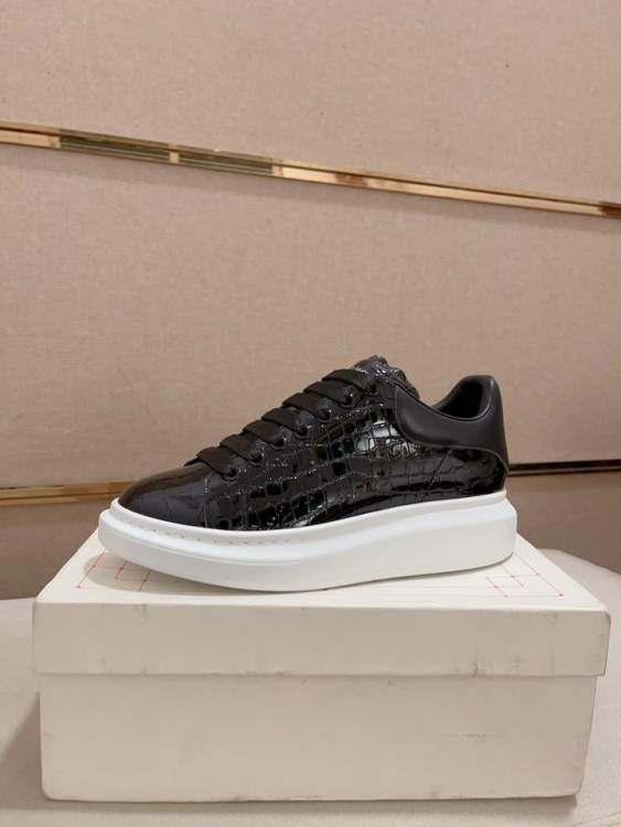 Picture of Alexander McQueen Shoes _SKUAlexanderMcQueensz35-44hnh0201145